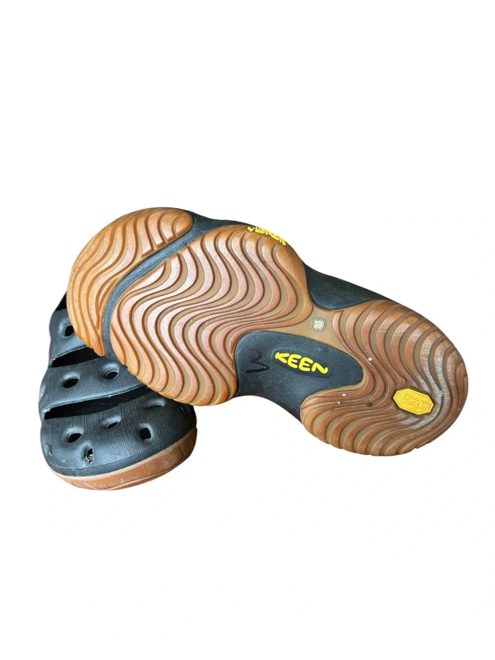 Keen Yogui Arts Mens Size 10 Carbon Fiber Graphite Slip On Clogs Outdoor Slides
